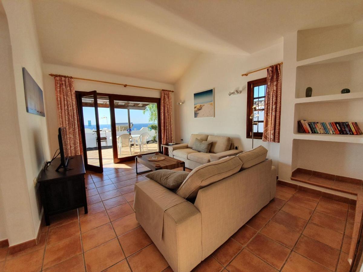2 Bedroom Villa 'The Bungalow' With Private Heated Pool. بويرتو ذيل كارمين المظهر الخارجي الصورة